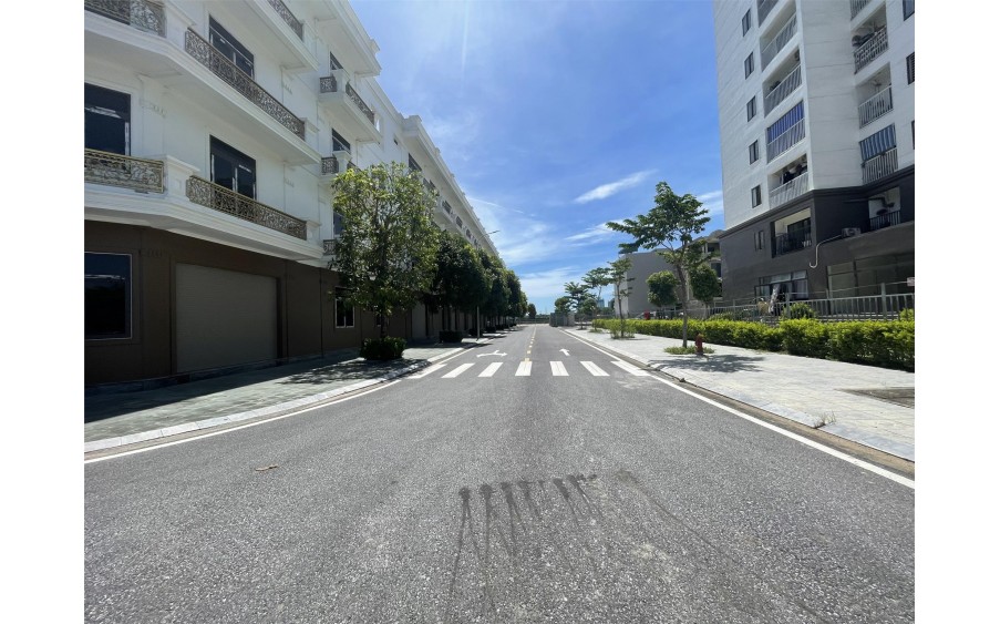 SHOPHOUSE VIEW 3 TÒA CHUNG CƯ. NHẬN NHÀ, NHẬN SỔ NGAY.  CĐT: 0966 343 969