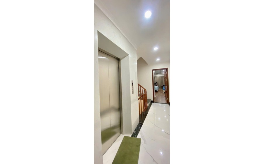 BỒ ĐỀ- LONG BIÊN, 70 M2, 7 TẦNG THANG MÁY, GIÁ 17,5 TỶ.