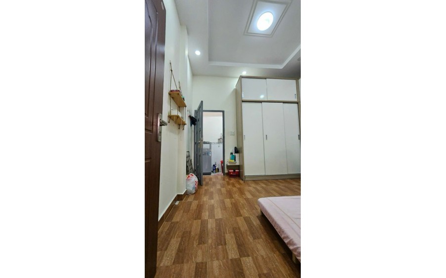 50m ra MT Hoàng Hoa Thám nhà đẹp 44m2 3T 3PN SHR nở hậu chào 5.3 tỷ TL