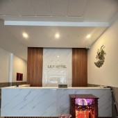 Bán hotel diện tích 928 m2 28 x 35 thiết kế 8 tầng 112 phòng chất lượng cao Nguyễn Văn Quá