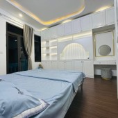 Bán Nhà lô góc Tôn Thất Tùng, Đống Đa,  ô tô tránh, văn phòng 61m2 x7 tầng 15 tỷ
