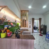 Bán ngôi nhà 3 Tầng , Ô Tô Thông Nguyễn ảnh Thủ, TT Q12, Gía Rẻ