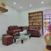 Bán nhà Hàn Thuyên, 48m2, 5 tầng, mặt tiền 5.2m, 12.3 tỷ, thoáng, ô chờ thang máy