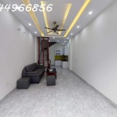 Bán nhà đẹp Liên Mạc Quận Bắc Từ Liêm 5 tầng xây mới 3 bước ô tô hơn 3 tỷ.