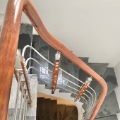 Bán nhà mặt phố Nghĩa Tân, Mặt tiền kinh doanh đẹp, diện tích 35m2, giá 15 tỷ