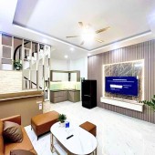 Nhà Hiếm, Trung Tâm Hoàng Mai, Vài Bước Ra Ô Tô,5 Tầng Mới Tinh, Full Nội Thất, Nhỉnh 5 Tỷ.
