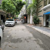 BÁN NHÀ NGÕ 11 THÁI HÀ, 29M 4T 7 TỶ, KHU PHÂN LÔ, NGÕ NÔNG, GẦN OTO, NỘI THẤT ĐẮT TIỀN, Ở NGAY