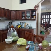 Bán nhà Hoa Lư, 40m2, mặt tiền 4.3m, 10.5 tỷ, mới đẹp, thang máy, trung tâm, ngõ thông