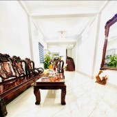 Bán nhà phố Kim Mã,31M x5 tầng xây mới,ngõ thông rộng thoáng, Trước nhà rộng 2.5M,thỏai  mái để xe. Thiết kế hiện đại,thông sàn,3 ngủ đủ công năng .
