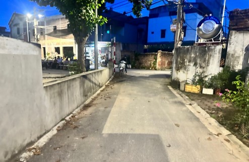 Bán đất Dương Quang, Gia Lâm 50m, giá 2,6 tỷ. Ô tô đỗ cửa.