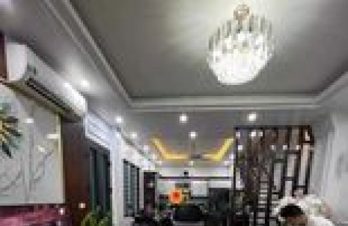LÔ GÓC, 3 MẶT THOÁNG, GẦN PHỐ, 4 NGỦ. NGUYỄN CẢNH DỊ - HOÀNG MAI: 45M, 4T, MT: 4.4M, 7.99 TỶ