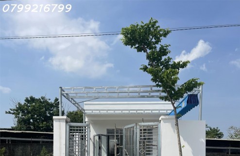 Nhà đẹp Bình Minh Trảng Bom Đồng Nai 1 sẹc QL1A hỗ trợ vay 3 bên . Trọn sổ 1 ty6 , lh 0799 216 799 em Trinh.