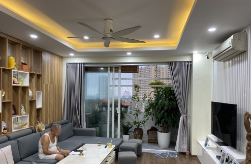 Cực rẻ ! Bán căn góc 3n2vs đẹp nhất Intracom Trung Văn 118m2 giá cực rẻ 48tr/m2, nội thất 500tr