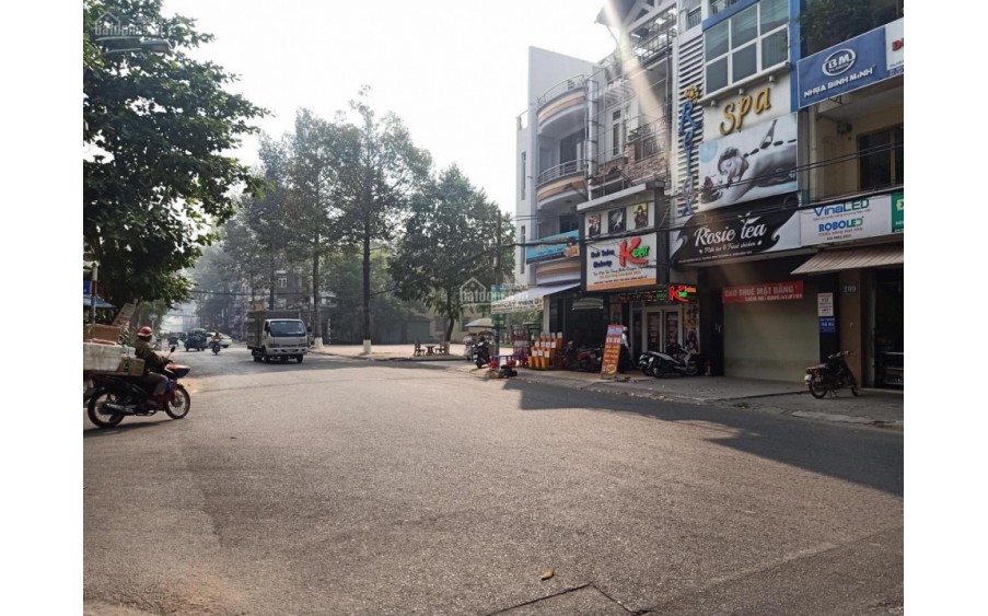 Bán nhà MT đường 19 khu Coopmart Tên Lửa, DT 4,5x15m, 1T3L giá 16 tỷ. LH 0938 703545