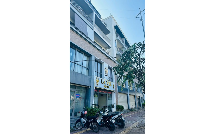 Bán shophouse đang kinh doanh Khách sạn tại Phúc Yên