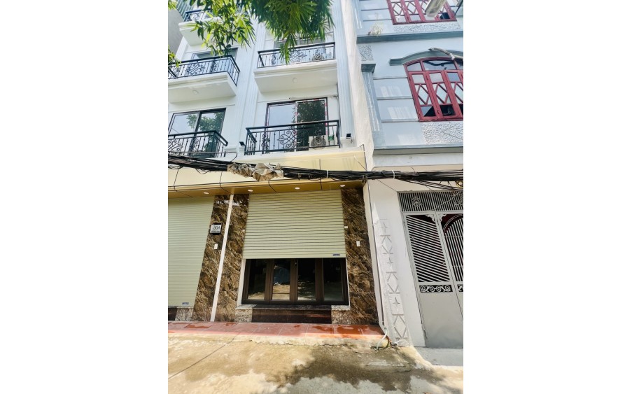 Tân Mai, 35m2, Nhà mới 5 tầng, Ô tô rất gần, Nhỉnh 5 tỉ, LH 0904690958