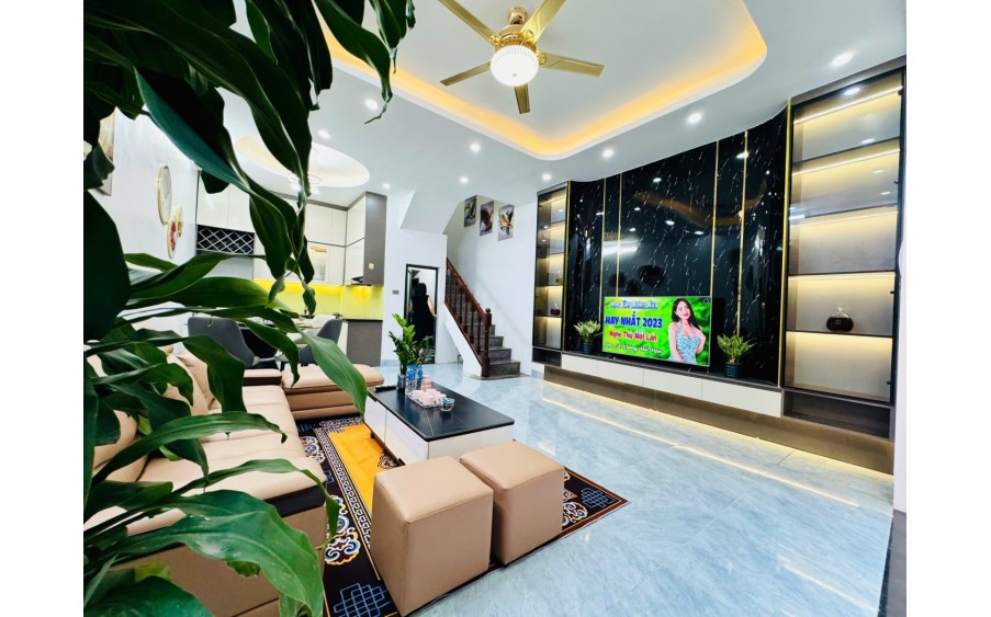 VIP! Nhà Tây Sơn, Đống Đa, 169m², mặt tiền KHỦNG, giá 42 tỷ