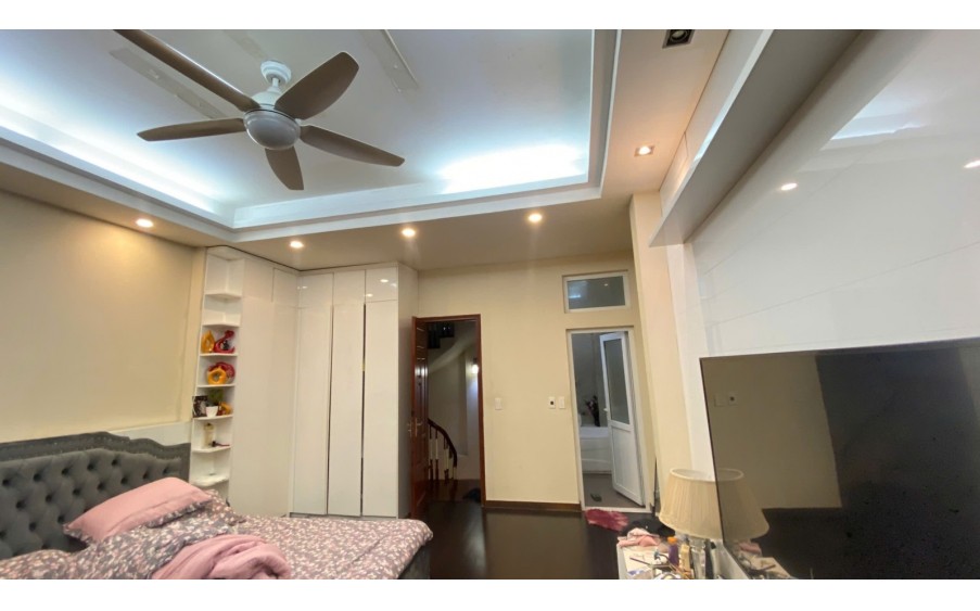 Mặt Phố Minh Khai 102m², Giá 28 Tỷ - Kinh Doanh Sầm Uất