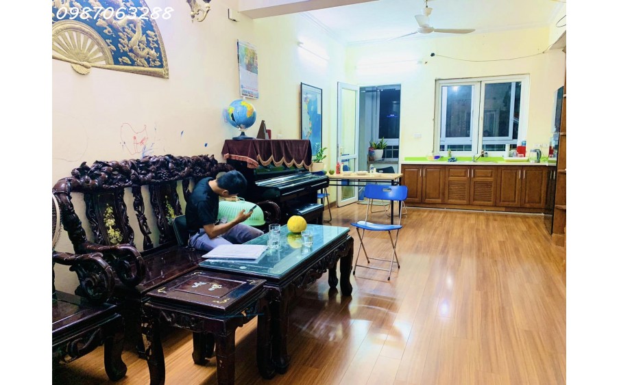 Bán chung cư  2 ngủ 2 wc 4 tỷ  60B Nguyễn Huy Tưởng- Thanh Xuân