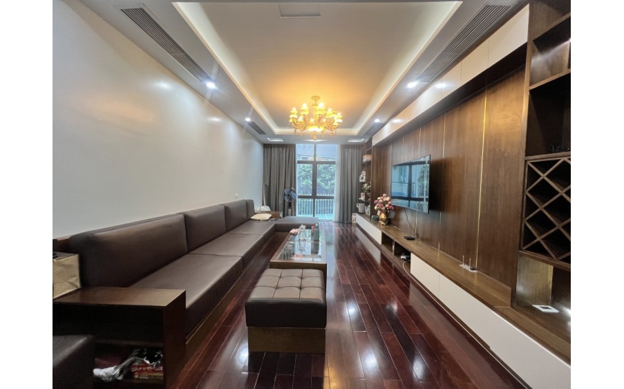 Sát Phố Nguyễn Văn Viên, Minh Khai, 35m², 5 tầng, giá 6.2 tỷ