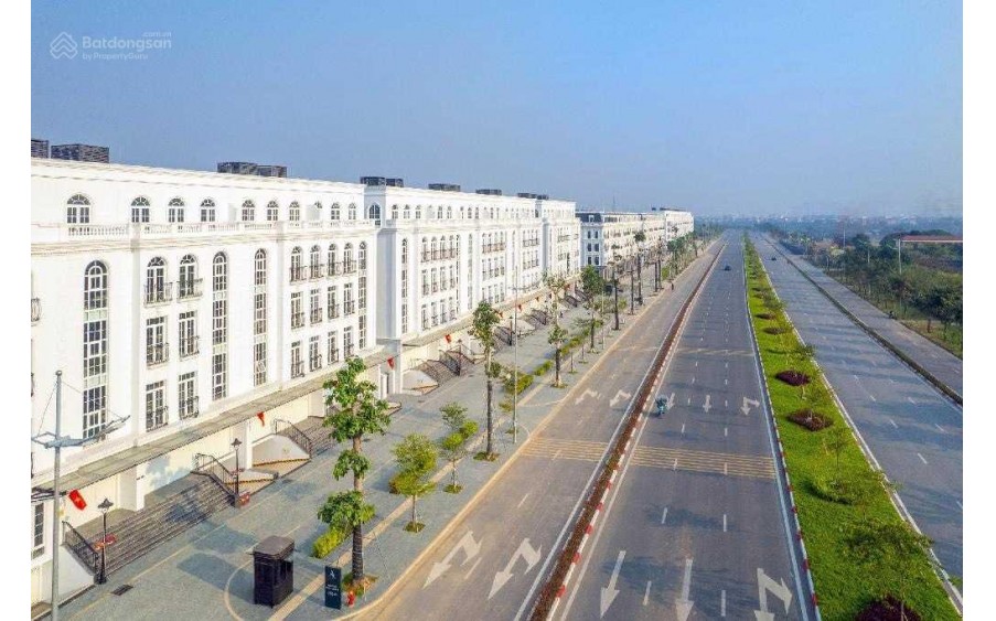 CC Bán Biệt thự Avenue Garden 325m x 5 Tầng - Phố Tây Thăng Long 60m - Vỉa hè 10m