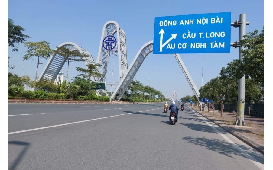 Bán đất 51m2 Vĩnh Ngọc  - ngay chân Cầu Nhật Tân - mặt đường lớn ô tô tải tránh nhau - Xây Hotel, Office đẹp