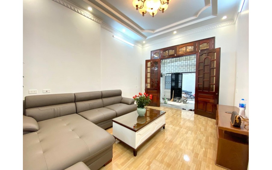 BÁN NHÀ! NGUYỄN XIỂN, THANH XUÂN - 41M2, 5 TẦNG - 10M  OTO TRÁNH - GẦN PHỐ - CHỈ 8 TỶ