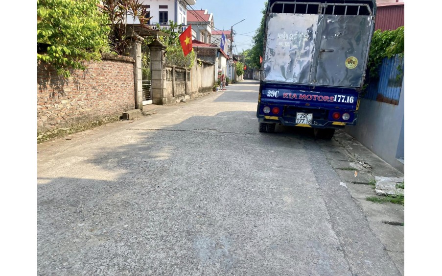 Cần Bán 50m2 đất lô góc Xuân Nộn  ngõ ô tô vào đất - gần Khu CN Đông Anh