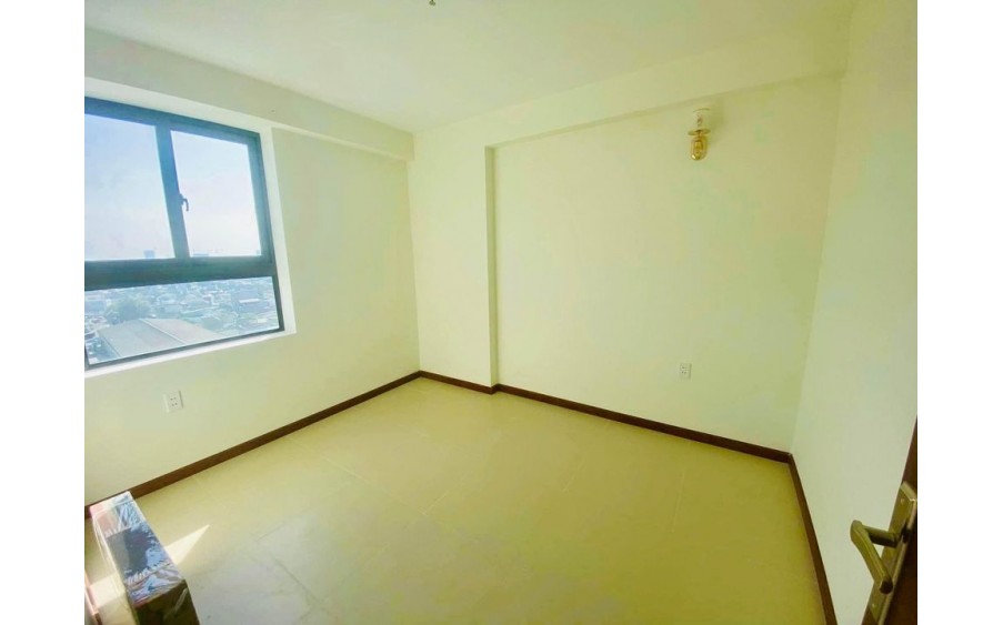 NGAY CẠNH VSIP1 - CĂN HỘ PARKVIEW LÔ GÓC NÊN RẤT THOÁNG MÁT - GIÁ 5TR THỎA THUẬN