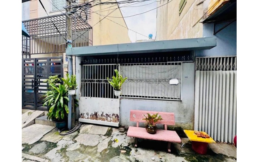 BÁN ĐẤT TẶNG NHÀ - HXH - 70M2 GIÁP TÂN PHÚ - GẦN CHỢ GÒ XOÀI GIÁ CHỈ NHỈNH 4 TỶ
