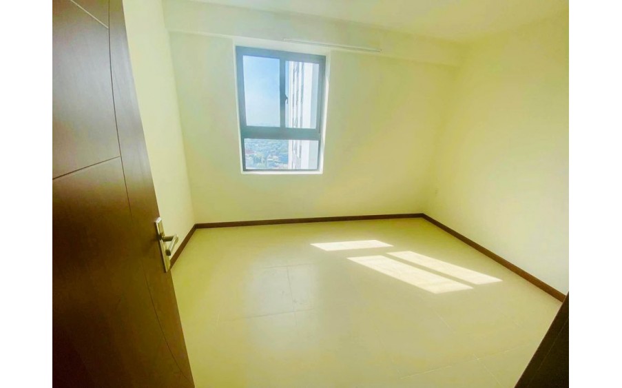 NGAY CẠNH VSIP1 - CĂN HỘ PARKVIEW LÔ GÓC NÊN RẤT THOÁNG MÁT - GIÁ 5TR THỎA THUẬN