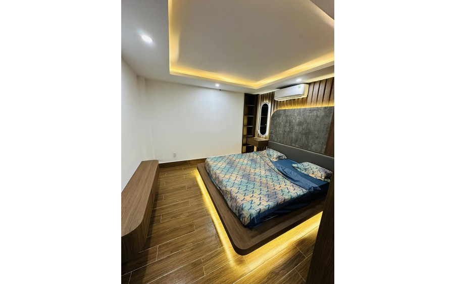 ♣ Nhà Kiệt Ô tô 5m, thẳng 70m ra Nguyễn Hữu Thọ, 48m2, 3 tầng đẹp, nhỉnh 4 tỷ
