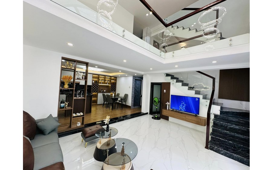 ♣ Nhà Kiệt Ô tô 5m, thẳng 70m ra Nguyễn Hữu Thọ, 48m2, 3 tầng đẹp, nhỉnh 4 tỷ