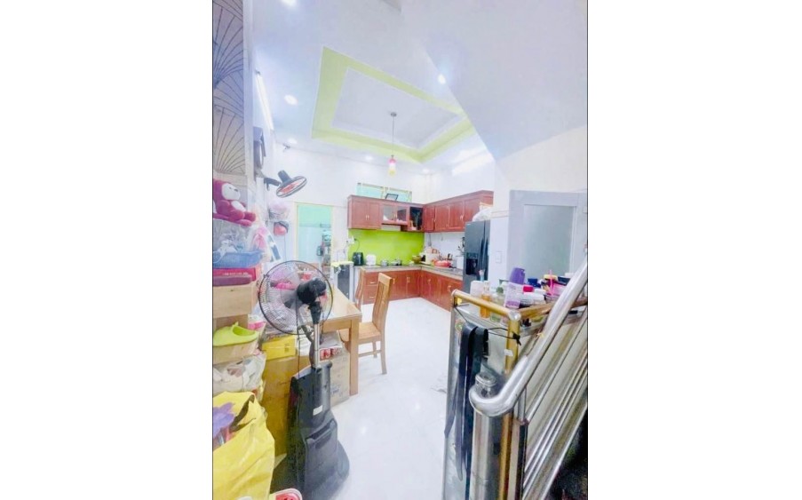 CHỈ NHỈNH 6 TỶ CÓ NHÀ 54M - 3 TẦNG - 4PN -HẺM 6M NGAY CẠNH AEON MALL