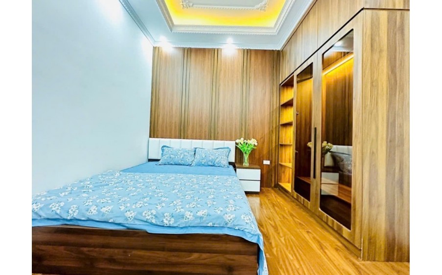 NHÀ SIÊU ĐẸP, PHỐ CẦU GIẤY -  LÔ GÓC, 3 MẶT THOÁNG, TẶNG FULL NỘI THẤT LUNG LINH – 55M2, 4T, 9.5 TỶ