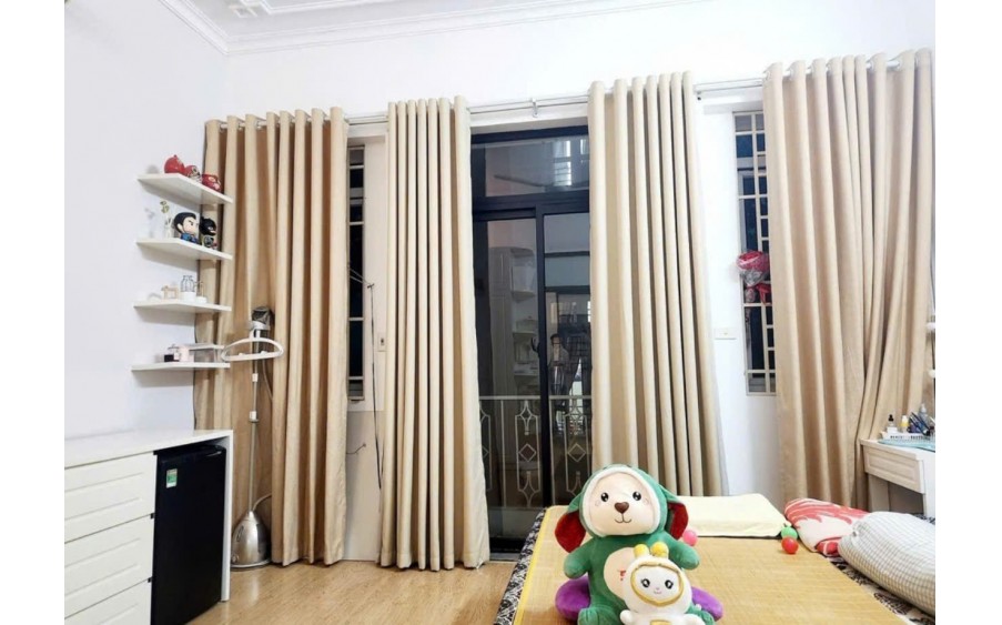 PHỐ KHÚC THỪA DỤ, NHÀ ĐẸP DÂN XÂY, LÔ GÓC, GẦN PHỐ, AN SINH TUYỆT VỜI – 5T, 50M2, 9 TỶ.