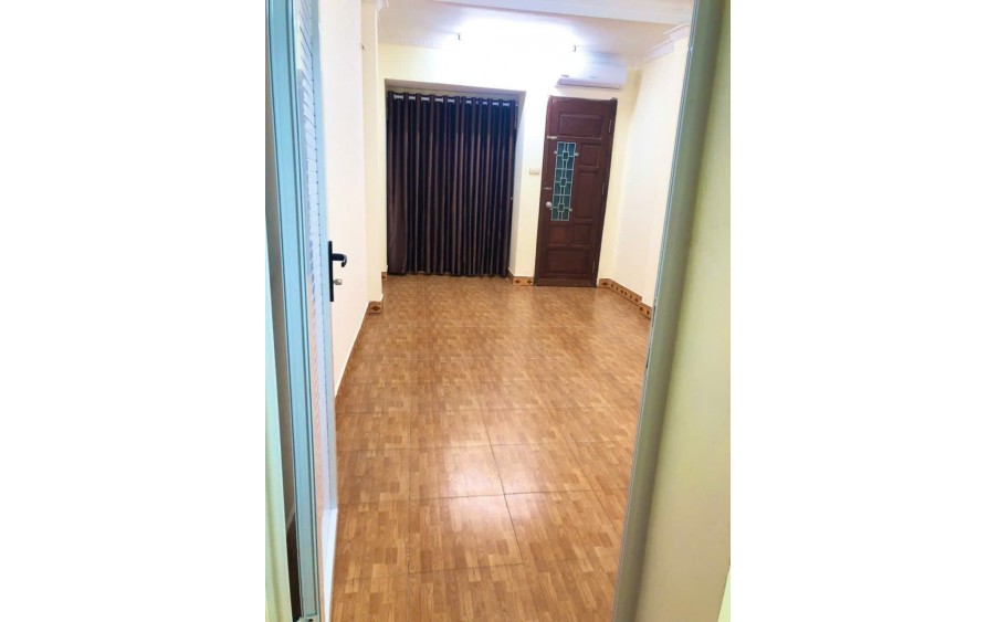 Cho Thuê nhà ngõ Giáp Nhất - Giáp Royal City, Thanh Xuân 52m- 4 tầng - 5PN- 3wc - Giá 17tr