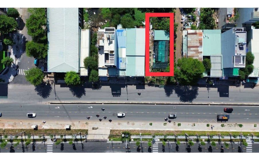 Vị trí có 1 không 2, mặt tiền Đỗ Xuân Hợp 8x25m, đối diện Global City, góc 2 mặt tiền. Siêu hiếm