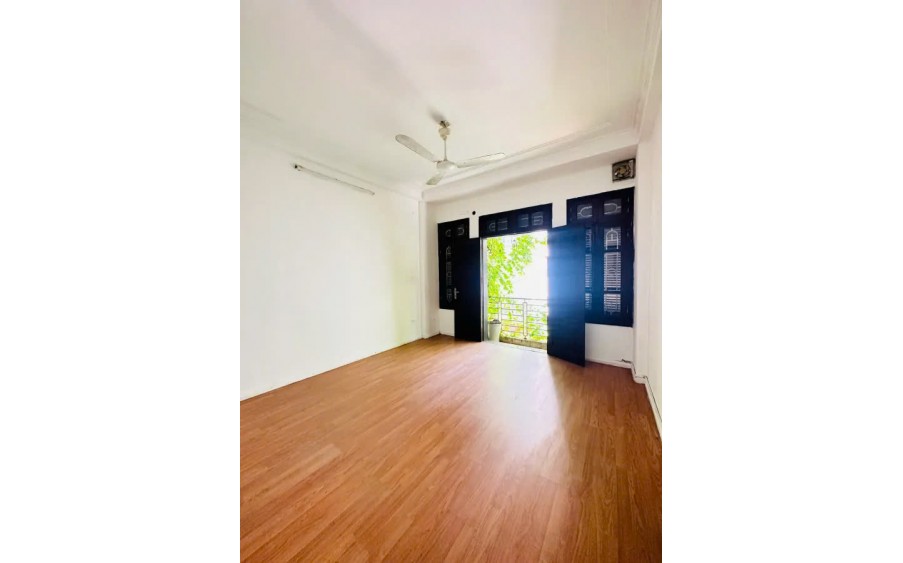 BÁN NHÀ TRÍCH SÀI, TÂY HỒ. NHÀ ĐẸP 43M 5 TẦNG -Ô TÔ ĐỖ CỬA-VIEW HỒ TÂY-CỰC THOÁNG SÁNG. GIÁ 17 TỶ