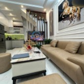 Bán nhà Trường Chinh - Phương Liệt ,DT 39m2 , Mt 4.5 ,Giá Nhỉnh 5 Tỷ ngõ to, Hai thoáng .