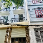 Tân Mai, 35m2, Nhà mới 5 tầng, Ô tô rất gần, Nhỉnh 5 tỉ, LH 0904690958