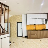 Nhỉnh 6 Tỷ, Có Ngay Căn CCMN 2 Thoáng, Gần Hồ Văn Chương, Đống Đa, DT 53m2, Full Đồ Chỉ Việc KD.