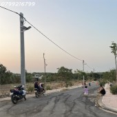 Đất nền giá rẻ sổ riêng thổ cư Bình Minh Trảng Bom Đồng Nai 1 sẹc QL1A . Hỗ trợ vay 3 bên , lh 0799 216 799 em Trinh.