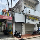 Nhà 2 tầng lô góc mặt đường Đình Đông , vị trí đẹp nhất tuyến đường , mặt tiền 6.5m vuông vắn