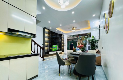 Ngõ Quỳnh, Thanh Nhàn, Bạch Mai, 49m², giá 6.4 tỷ Ngõ Thông, Tiện Ích