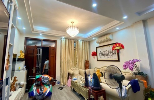 Trương Định, Hai Bà Trưng 60m², giá 7 tỷ, Nhà Đẹp, Nội Thất Xịn