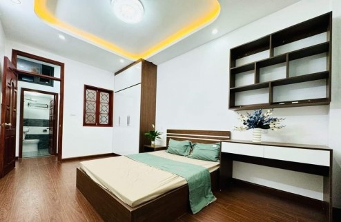 HIẾM! Tập Thể Thanh nhàn, Hai Bà Trưng – 70m2 Giá 2.6 tỷ, Ở Luôn.