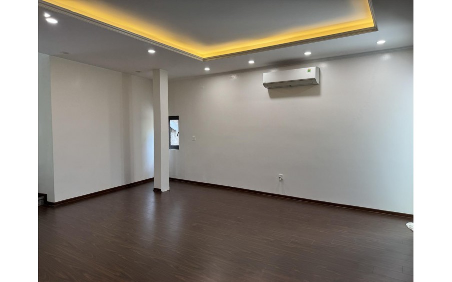 CHO THUÊ NHÀ MẶT PHỐ NGÔ GIA TỰ, LONG BIÊN – DIỆN TÍCH 120M2, 5 TẦNG – GIÁ 35 TRIỆU/THÁNG