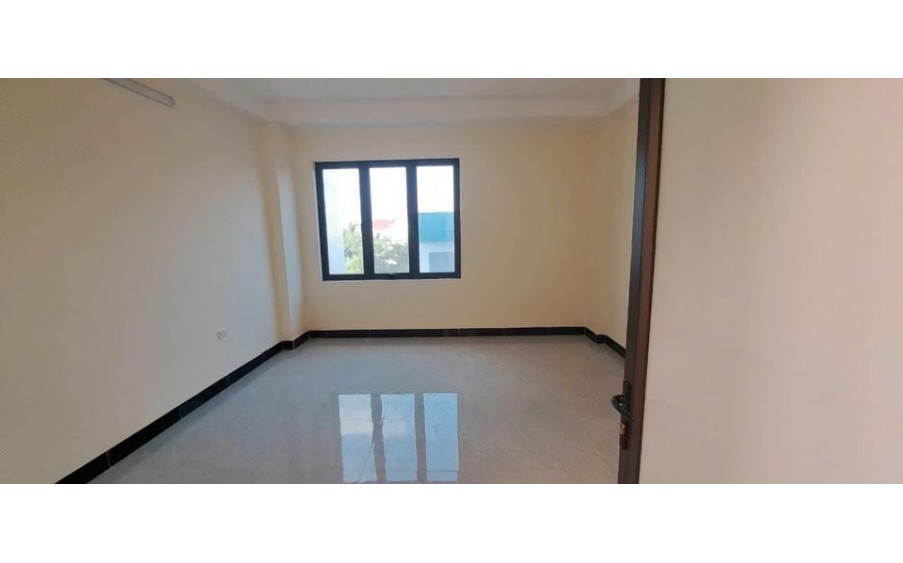 Nhà Hoàng Hoa Thám, P.5 ,39m2, HXH,2 tầng , 3 PN, Hoàn công