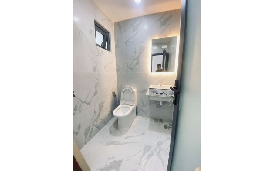 Đường Nguyên Hồng Quận Bình Thạnh Phường 11.